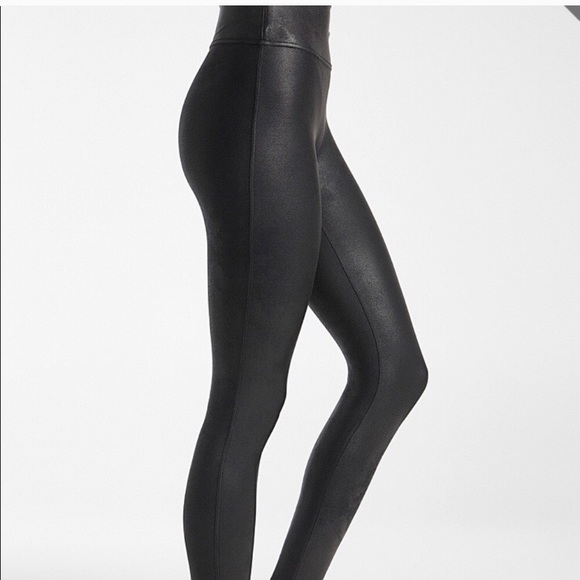 ⭐️NWT ⭐️SPANX FAUX LEGGINGS Small - Picture 3 of 3